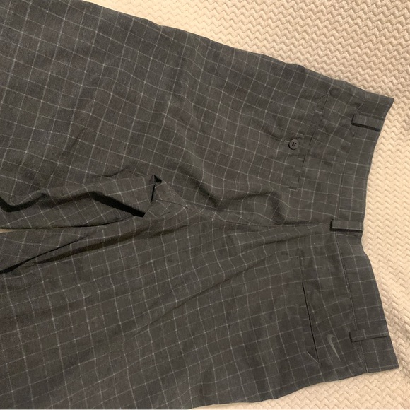 BNWOT nike men’s golf shorts - Picture 3 of 4